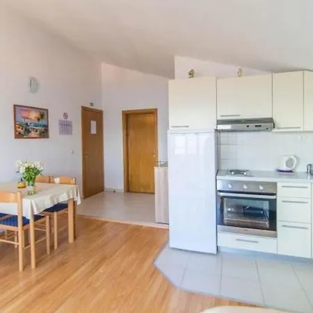 Apartament In With Sea View, Terrace, Air Conditioning, Wifi 5113-4