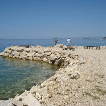 Appartement In With Sea View, Terrace, Air Conditioning, Wifi 5113-4 Dugi Rat