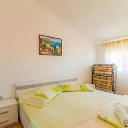 In With Sea View, Terrace, Air Conditioning, Wifi 5113-4 Appartement *