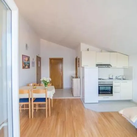 In With Sea View, Terrace, Air Conditioning, Wifi 5113-4